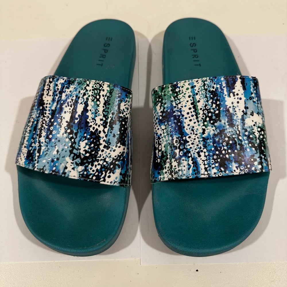 Slippers